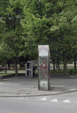 Wizualizacja przedstawiająca nowy zegar w centrum miasta