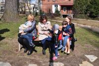 Uroczyste odsłonięcie ławek dedykowanych profesorowi Szymonowi Pawłowskiemu oraz Marii Dowgiert (fot. M. Pycka)