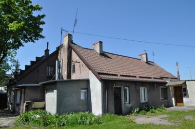 Budynek przy ul. Powstańców Warszawy 3 przed termomodernizacją