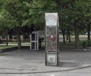 Nowy zegar w centrum miasta