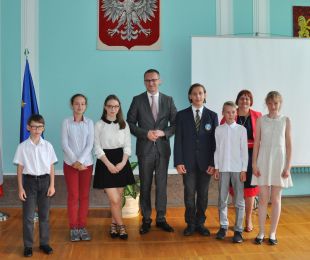 Nagrody Burmistrza dla najlepszych uczniów