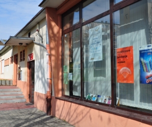 Wakacyjna zmiana godzin pracy Biblioteki Pedagogicznej w Pruszczu Gdańskim