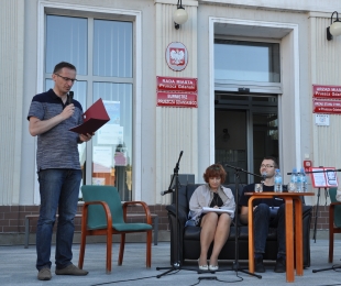 Narodowe czytanie Fredry w Pruszczu Gdańskim