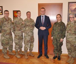 Spotkanie Burmistrza Pruszcza Gdańskiego Janusza Wróbla z przedstawicielami organizatorów międzynarodowych ćwiczeń DEFENDER-Europe 20.