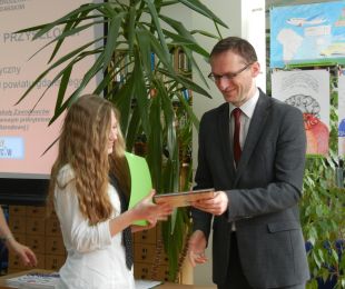 Wręczenie nagród w konkursie w Roku Szkoły Zawodowców